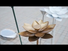 স্টেইনলেস স্টীল ভাস্কর্য